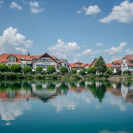 Seehotel Niedernberg - Das Dorf Am See エクステリア 写真