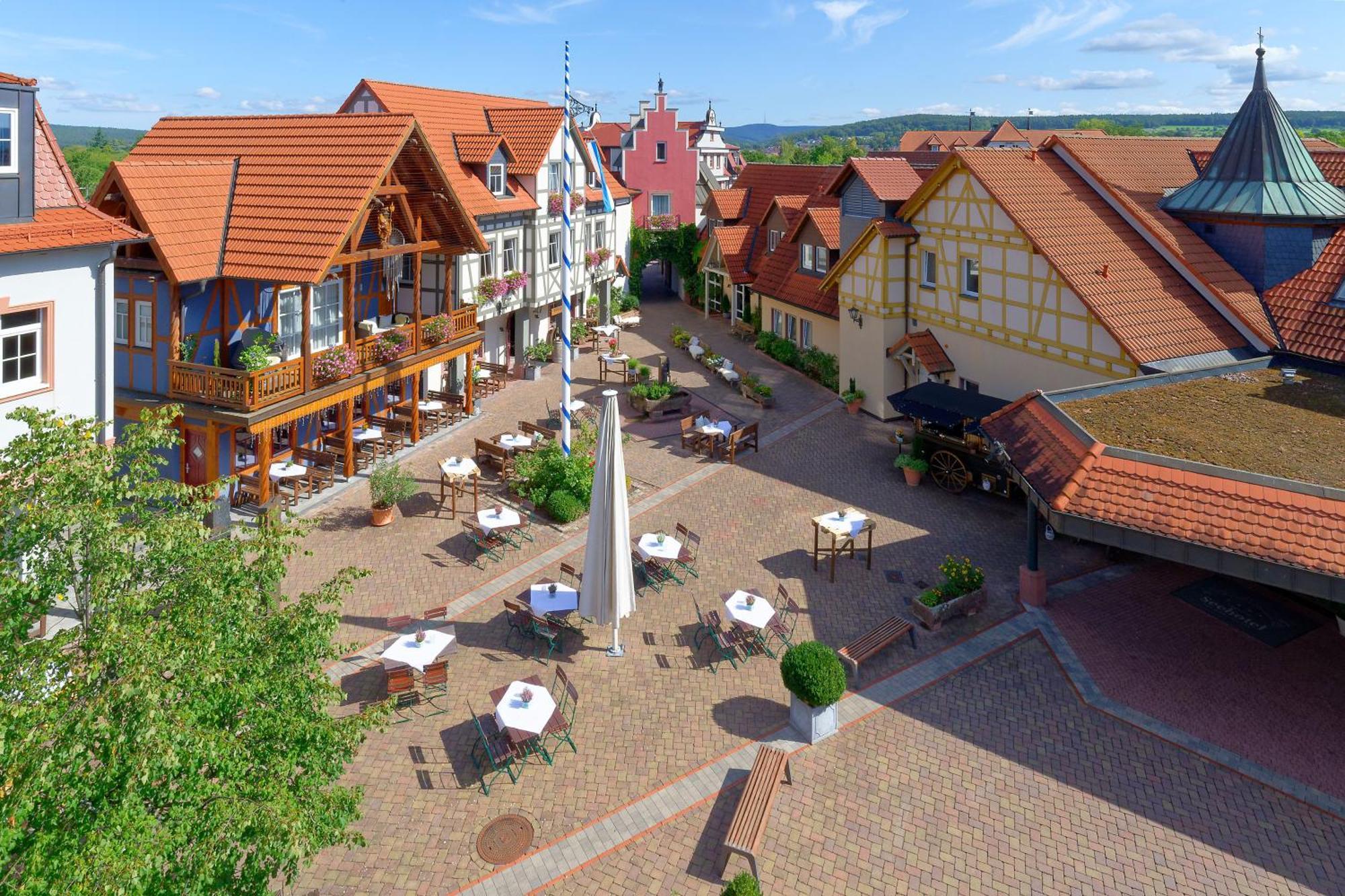 Seehotel Niedernberg - Das Dorf Am See エクステリア 写真
