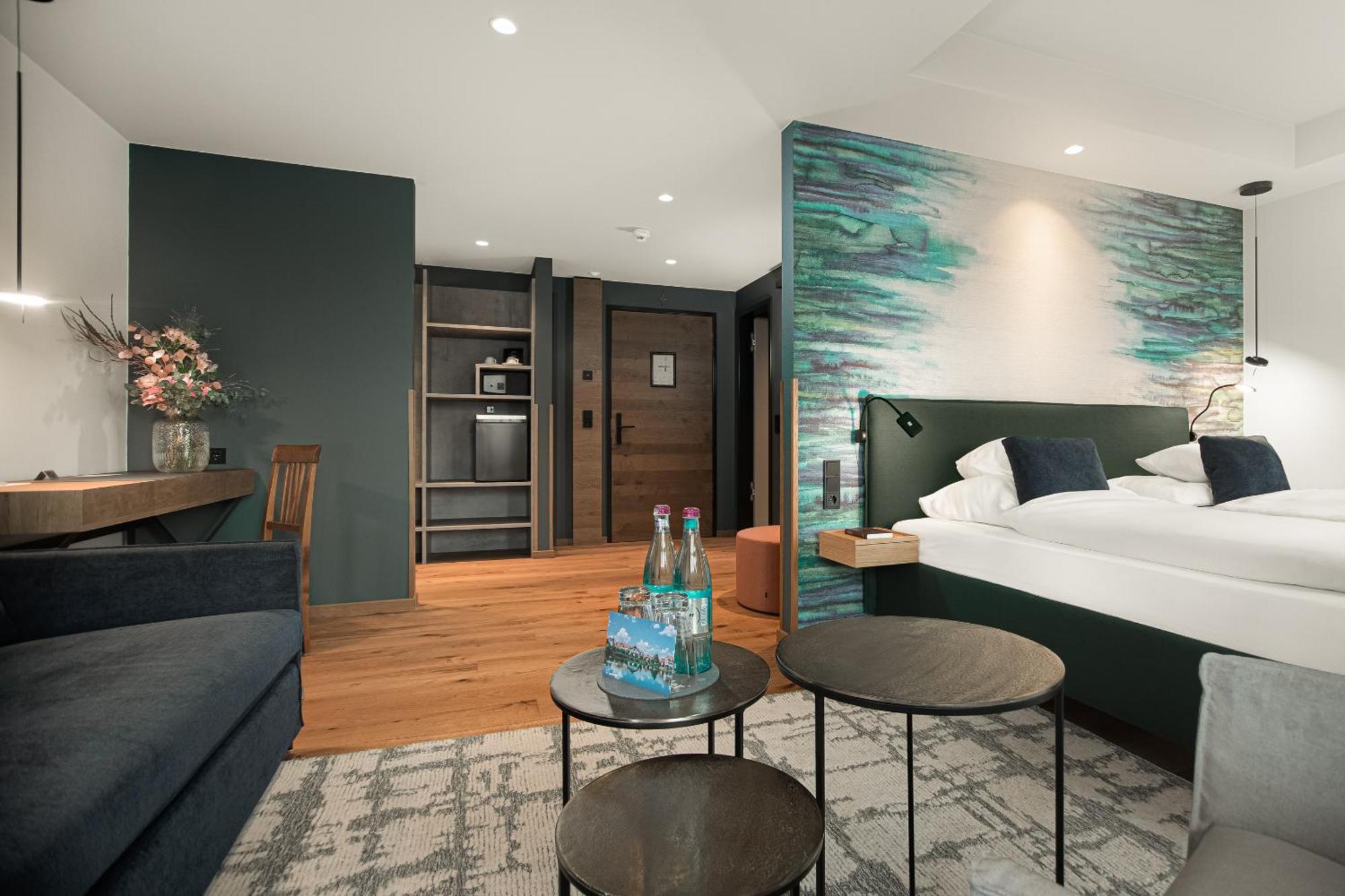 Seehotel Niedernberg - Das Dorf Am See エクステリア 写真