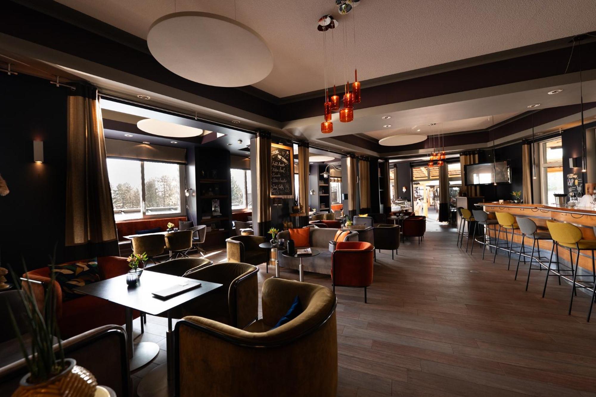 Seehotel Niedernberg - Das Dorf Am See エクステリア 写真