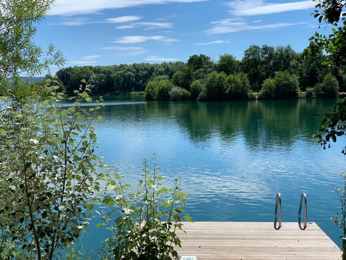 Seehotel Niedernberg - Das Dorf Am See エクステリア 写真