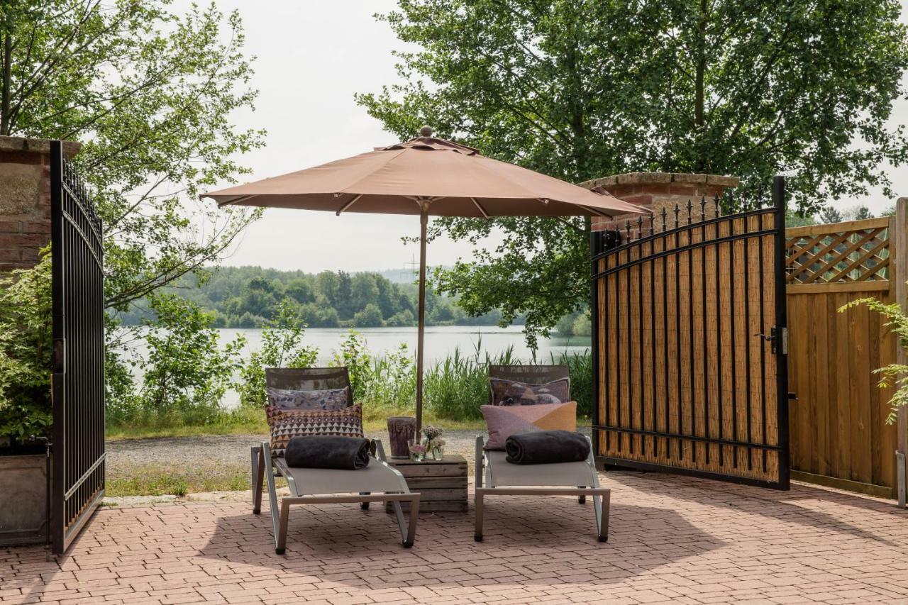 Seehotel Niedernberg - Das Dorf Am See エクステリア 写真