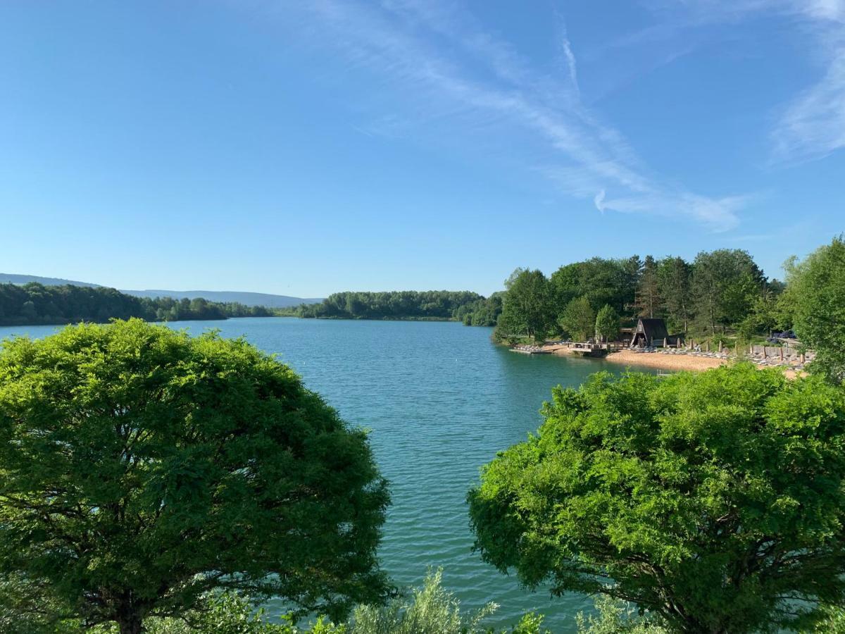 Seehotel Niedernberg - Das Dorf Am See エクステリア 写真